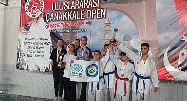 Nilüferli sporcular Karate Turnuvası'ndan ödülle döndü