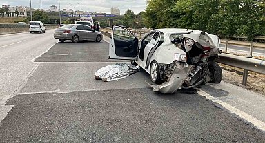 Pendik'te yarışan otomobilin çarptığı araç sürücüsü hayatını kaybetti