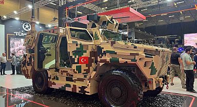 Pusat, IDEF'te sergileniyor