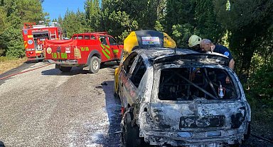 Ralli yarışında otomobil alev alev yandı