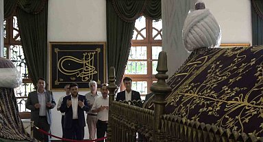 Şehit padişah Bursa'daki kabri başında anıldı