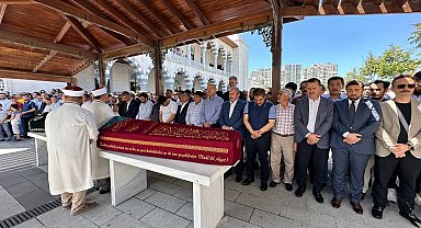 Tevfik Göksu'nun yengesi Nübüvvet Göksu hayatını kaybetti