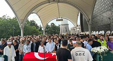 Usta oyuncu Yılmaz Gruda son yolculuğuna uğurlandı