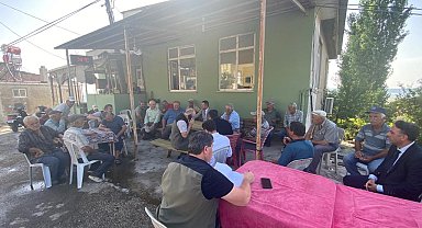 Vali İlhami Aktaş, orman yangınlarından etkilenen köylülerle bir araya geldi
