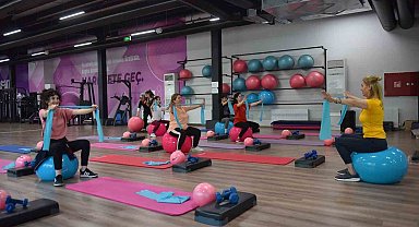 Yıldırım kadın spor merkezlerine yoğun ilgi