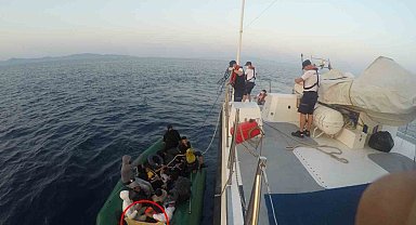 Yunanistan'ın geri ittiği göçmenleri Sahil Güvenlik ekipleri kurtardı