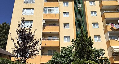 5. kattan düşen 3 yaşındaki çocuk yaşam savaşı veriyor