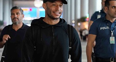 Alex Oxlade-Chamberlain, İstanbul'a geldi
