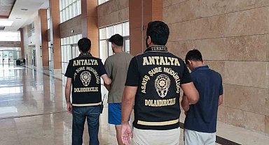Antalya'da kendisini polis olarak tanıtıp 1 milyon 600 bin liralık vurguna 6 gözaltı
