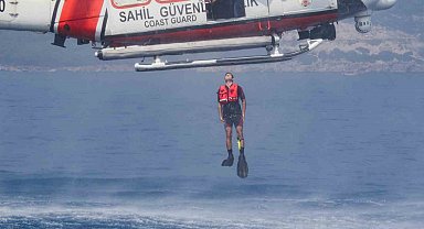 Antalya'da Sahil Güvenlik Komutanlığı ekiplerinden nefes kesen kurtarma tatbikatı