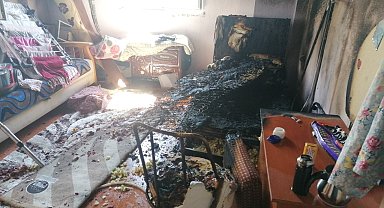 Apartman dairesinde çıkan yangında çocuk odası tamamen yandı