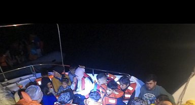 Ayvacık açıklarında 57 kaçak göçmen yakalandı