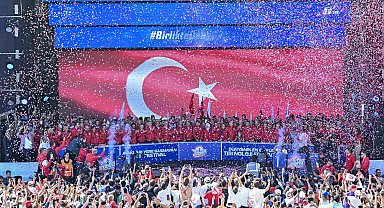 Bakan Göktaş, bakanlığın desteklediği çocuklarla TEKNOFEST'e katıldı