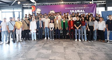 Başkan Büyükakın'dan gençlere: "İdeallerinizden asla vazgeçmeyin"