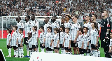 Beşiktaş, Dinamo Kiev maçları için UEFA'ya kadro bildirdi