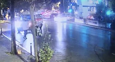 Beyoğlu'nda 11 kişiyi kapkaç yapan şahıs kamerada: Son işinde yakalandı