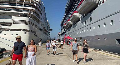 Bodrum'a 2 gemide bin 960 turist geldi