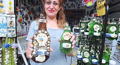 Burhaniye’de Şişeler Geri Dönüşümle Hediyelik Eşya Oldu