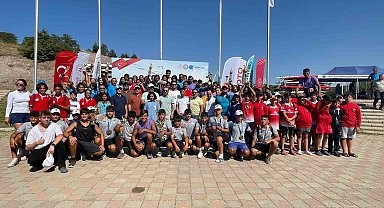 Bursa Büyükşehir Belediyespor kanocuları Eskişehir'de 33 madalya 3 kupa kazandı