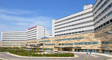 Bursa Şehir Hastanesi'nde yanık izleri estetik görünüm kazanıyor