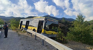 Bursa'da belediye otobüsünde faciadan dönüldü: 10 yaralı