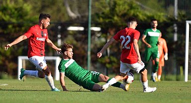Bursaspor hazırlık maçında Gaziantep FK ile berabere kaldı