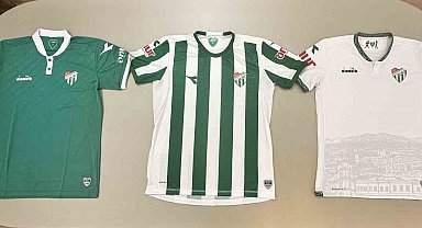 Bursaspor'un yeni sezon formaları tanıtıldı