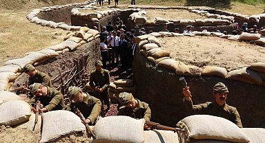 Çanakkale Savaşı siperlerde canlandırıldı