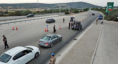 Çeşme'de huzur için polis ve jandarmadan sıkı denetim