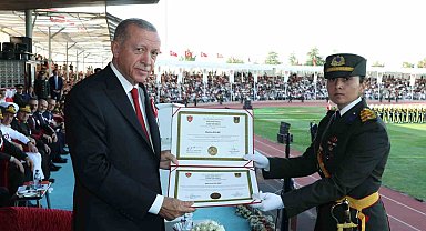 Cumhurbaşkanı Erdoğan: "KAAN'ı inşallah 2023 senesi bitmeden uçağımızın havalandığını göreceğiz"
