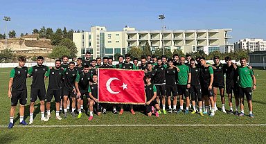 Denizlispor antrenmanında Zafer Bayramı coşkusu