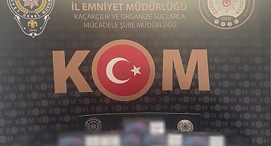 Depo baskınında 2 milyon 600 bin makaron ve 8 bin litre sahte içki yakalandı