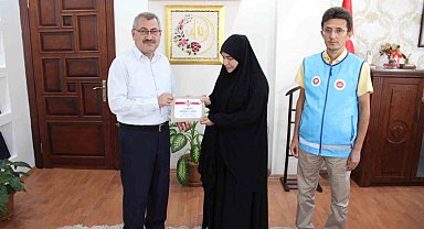 Depremzede kız, sığındığı Muğla'da 6 ayda hafız oldu