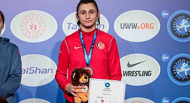 Elmira Yasin, bronz madalyanın sahibi oldu