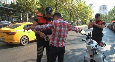 Esenyurt'ta denetimlerde bir şahsın üzerinden ruhsatsız tabanca çıktı