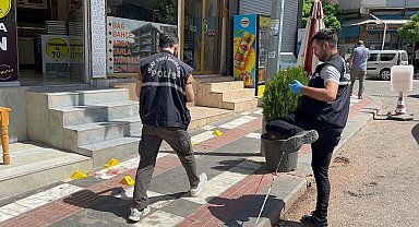 Eski eşini sokak ortasında öldürdü