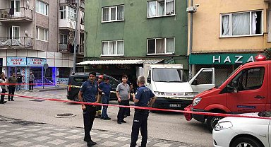 Fabrika işçisini ecel kaldırımda yakaladı