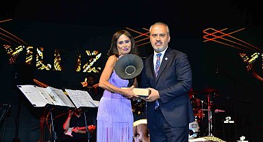 Festivale 'Yıldız'lı gecede final