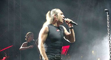 Fethiye'de Zafer Bayramı Kıraç'ın Konseriyle Kutlandı