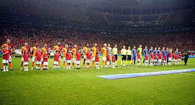Galatasaray'da 3 değişiklik