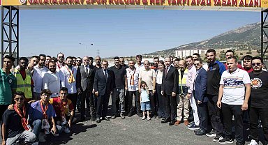 Galatasaray'dan afet bölgesi Kahramanmaraş'a ziyaret