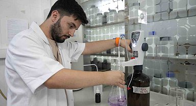 Gemlik Belediyesi'nin yaprak, toprak ve su analizi laboratuvarı ilçedeki çiftçiye rehber oldu