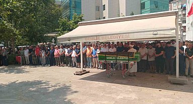 Genç Onur gözyaşları ile uğurlandı
