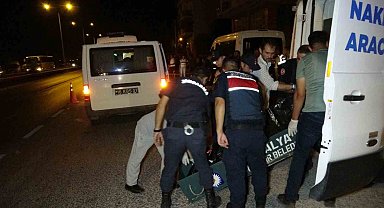 Hatay'da depremden kurtulan kadın, Antalya'da yaya geçidinde hayatını kaybetti