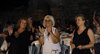 Kaleiçi sohbete ve müziğe doydu