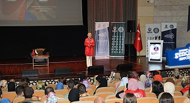 Karatay'da "Milli Teknoloji Hamlesi ve Teknofest" söyleşisi gerçekleştirildi