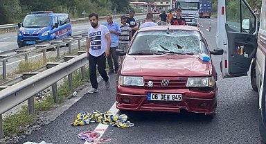 Karşıdan karşıya geçmek isteyen yaşlı vatandaşa otomobil çarptı