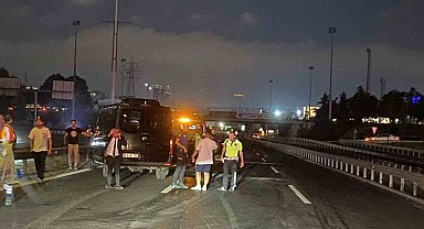 Kaza yaptıktan sonra aracından inen sürücüye minibüs çarptı: 1 ağır yaralı