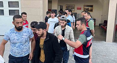 Kocaeli ve çevre illerde yakalanan 37 düzensiz göçmen sınır dışı edildi