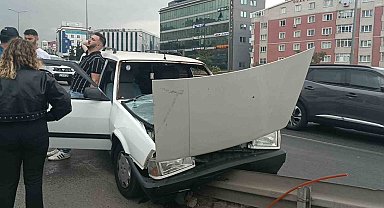 Kocaeli'de otomobil bariyerlere çarptı: 1 yaralı